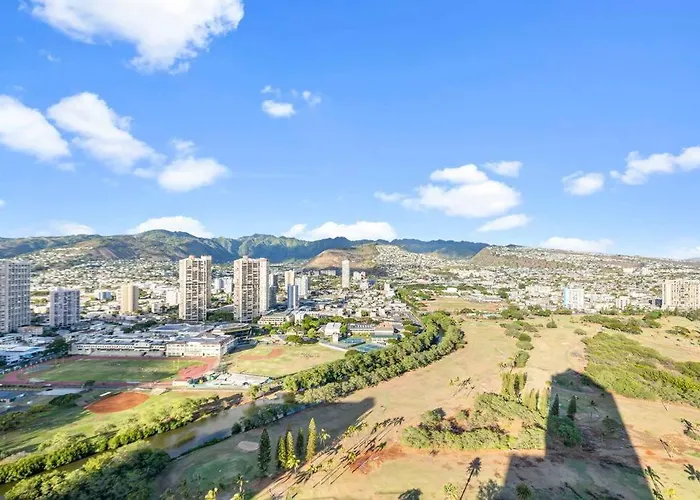 Waikiki Beach 1Bedroom Luxury Condo!